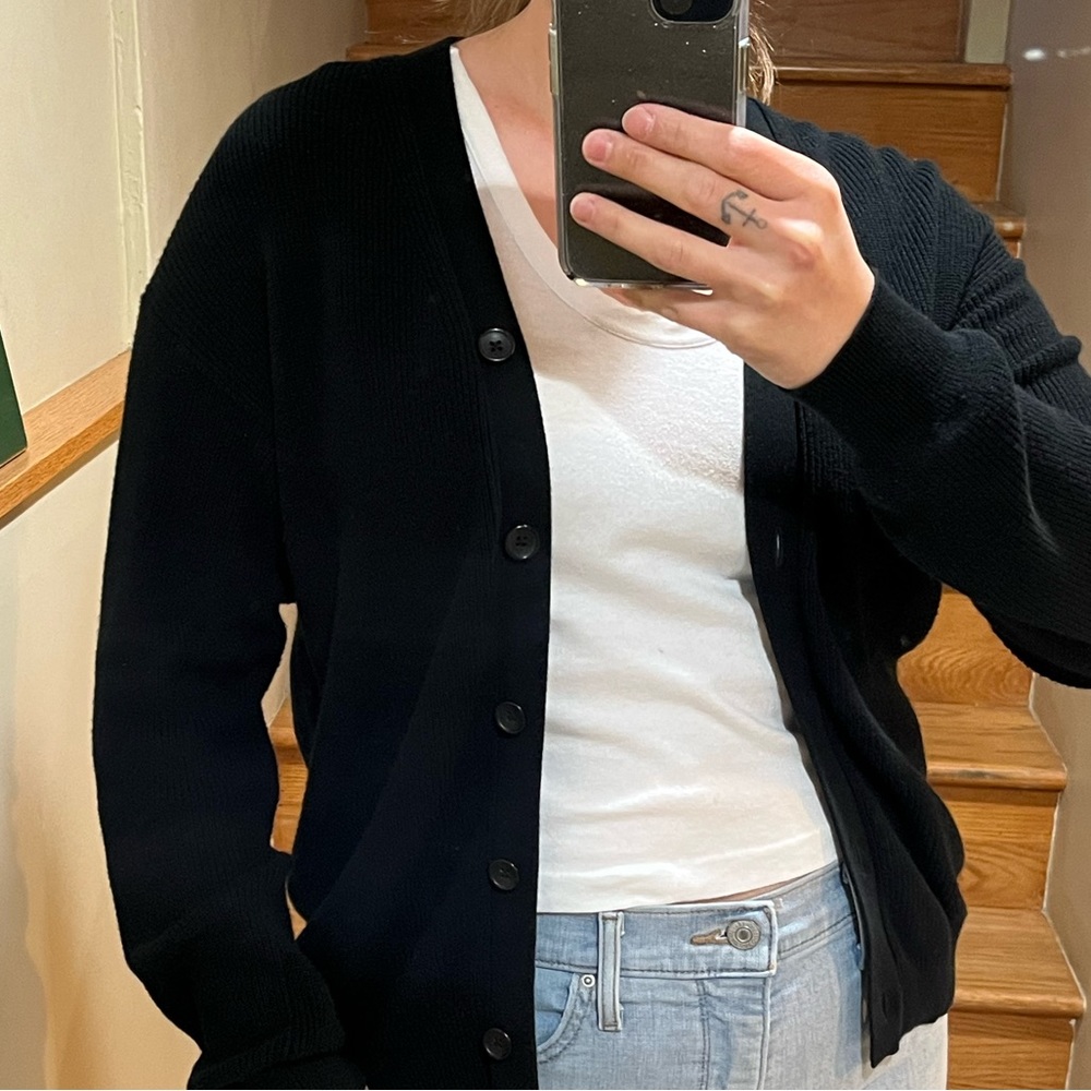 Uniqlo Ribbed Button Up Cardigan
